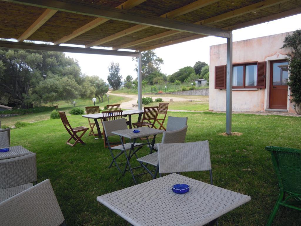 Agriturismo Candela Hotel Arzachena Buitenkant foto